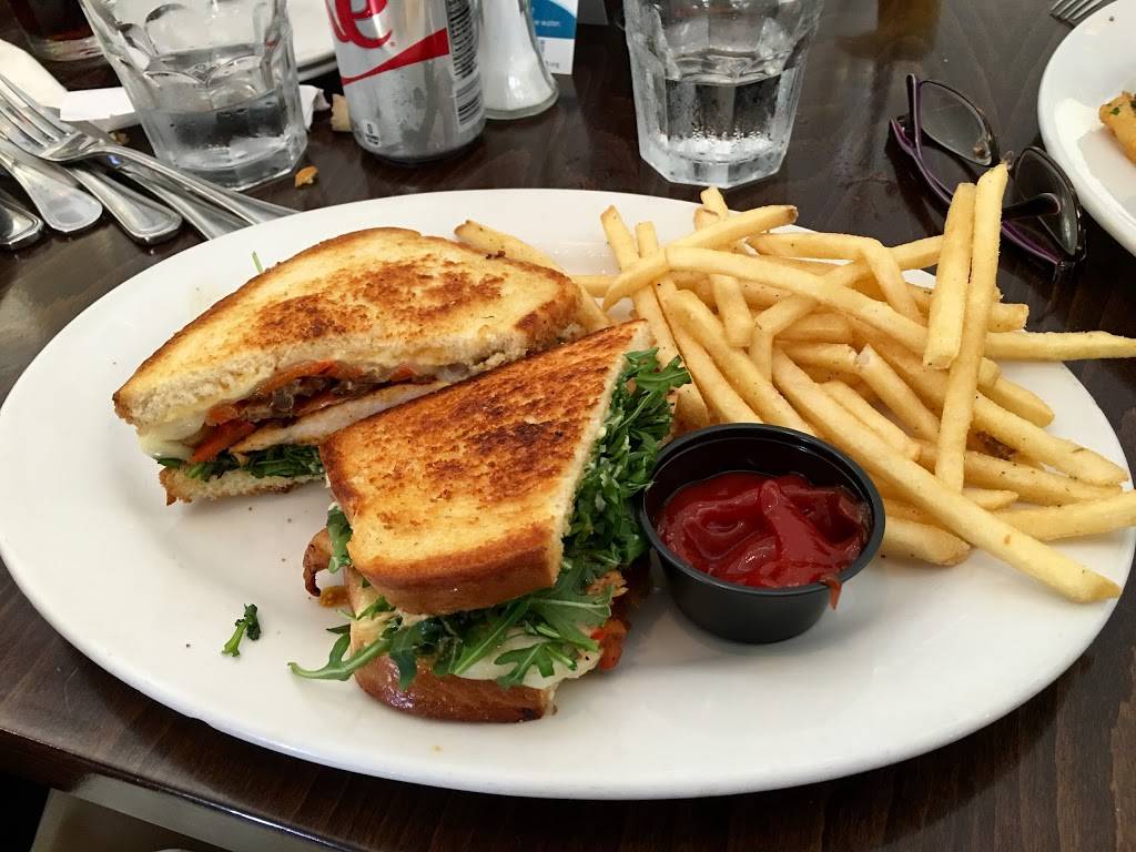 Le Cafe Stella | cafe | 3302 McCaw Ave, Santa Barbara, CA 93105, USA | 8055697698 OR +1 805-569-7698