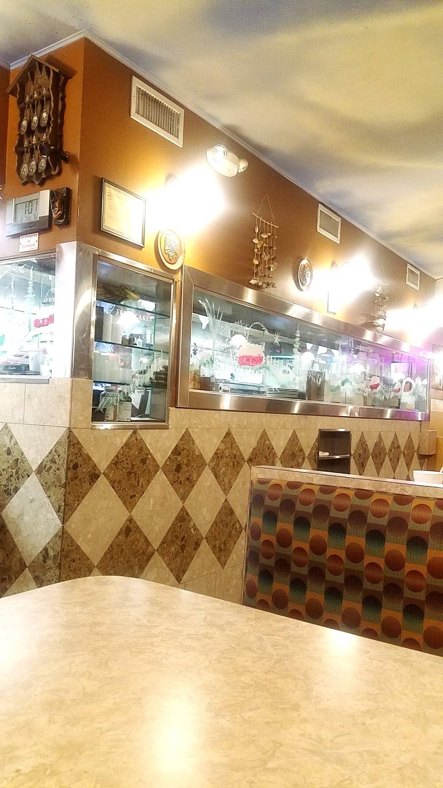 Detroit One Coney Island Restaurant | restaurant | 3433 Woodward Ave, Detroit, MI 48201, USA | 3138327380 OR +1 313-832-7380