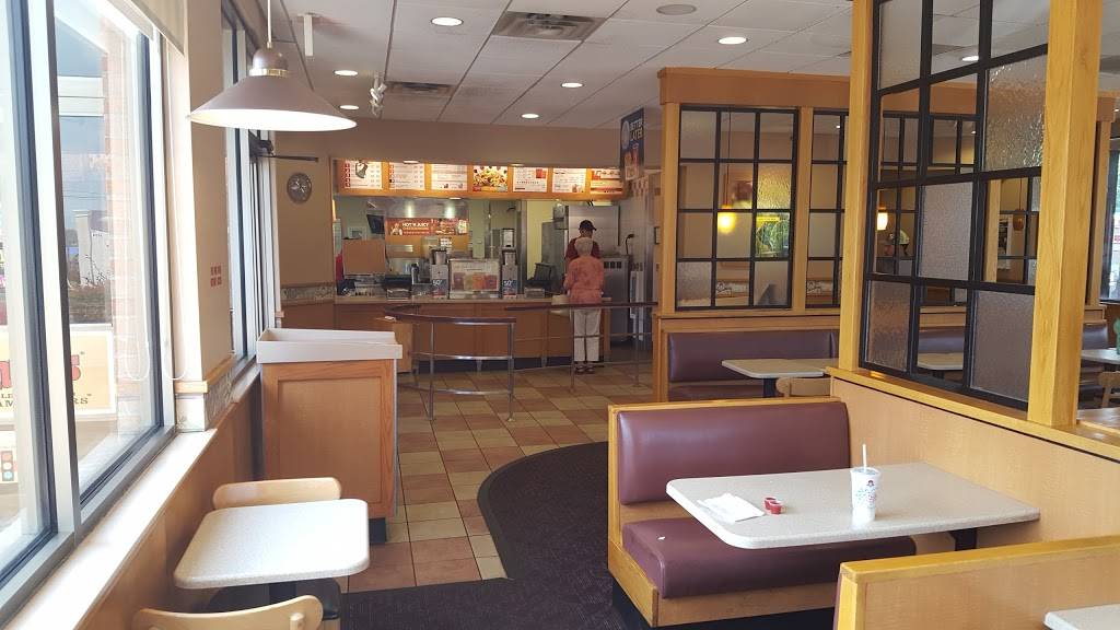 Wendys | restaurant | 2417 Gilmer Rd, Longview, TX 75604, USA | 9032971040 OR +1 903-297-1040