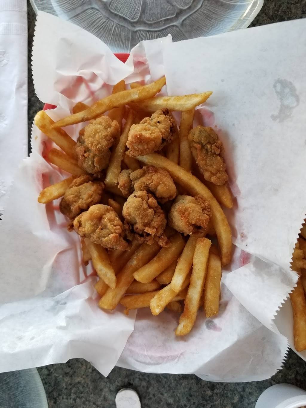 Ronnies Wings, Oysters and More | restaurant | 232 Walnut St, Green Cove Springs, FL 32043, USA | 9042844728 OR +1 904-284-4728