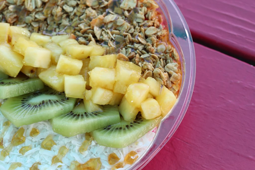 Baya Bar Whitestone | restaurant | 14-68 Clintonville St, Queens, NY 11357, USA | 7188018495 OR +1 718-801-8495