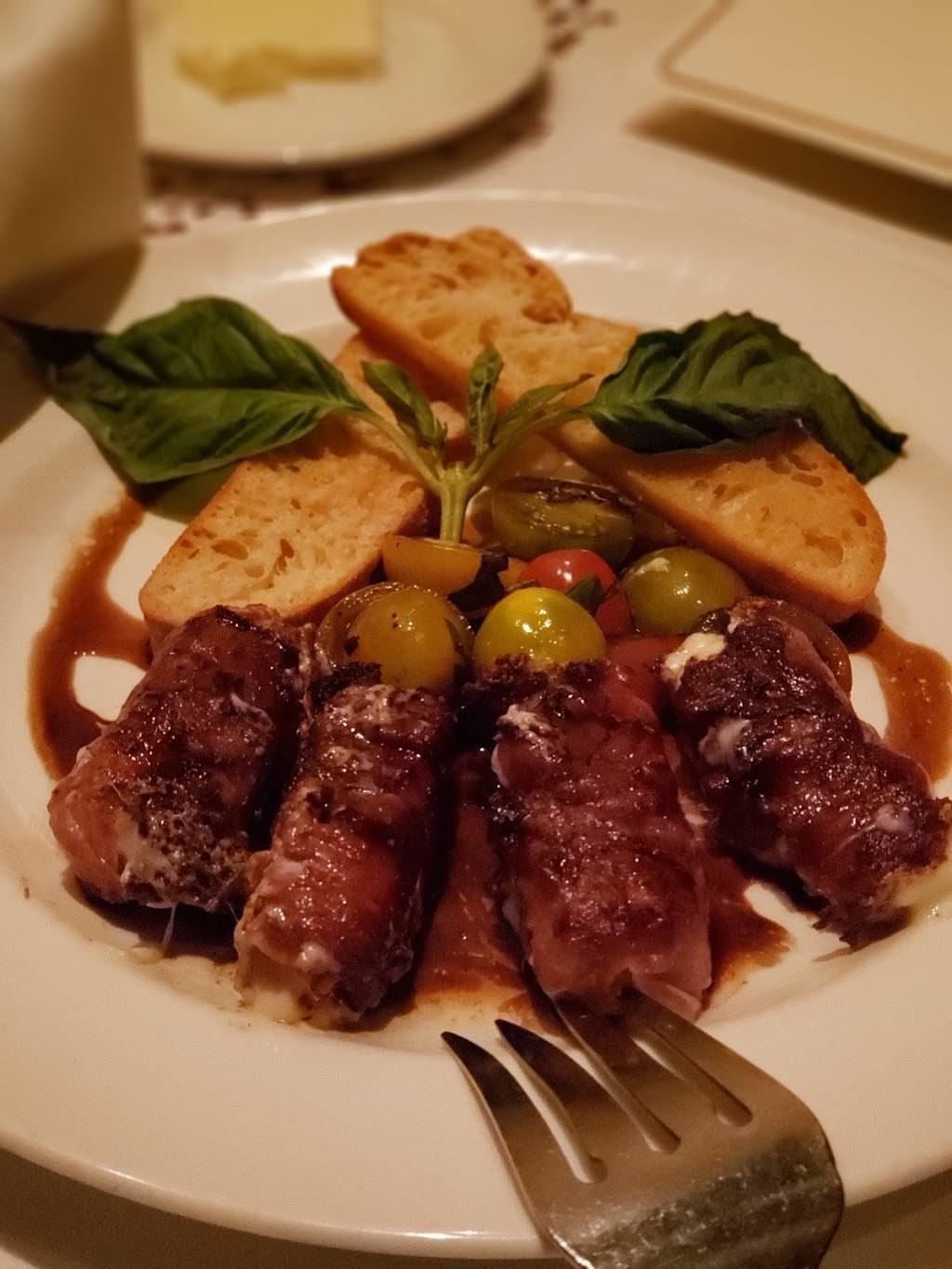 The Capital Grille | restaurant | 201 N Tryon St, Charlotte, NC 28202, USA | 7043481400 OR +1 704-348-1400