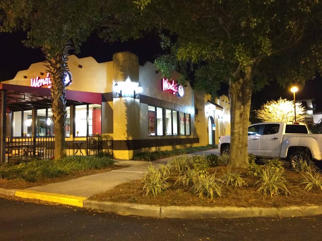 Wendys | restaurant | 1011 Bichara Blvd, Lady Lake, FL 32159, USA | 3527506022 OR +1 352-750-6022