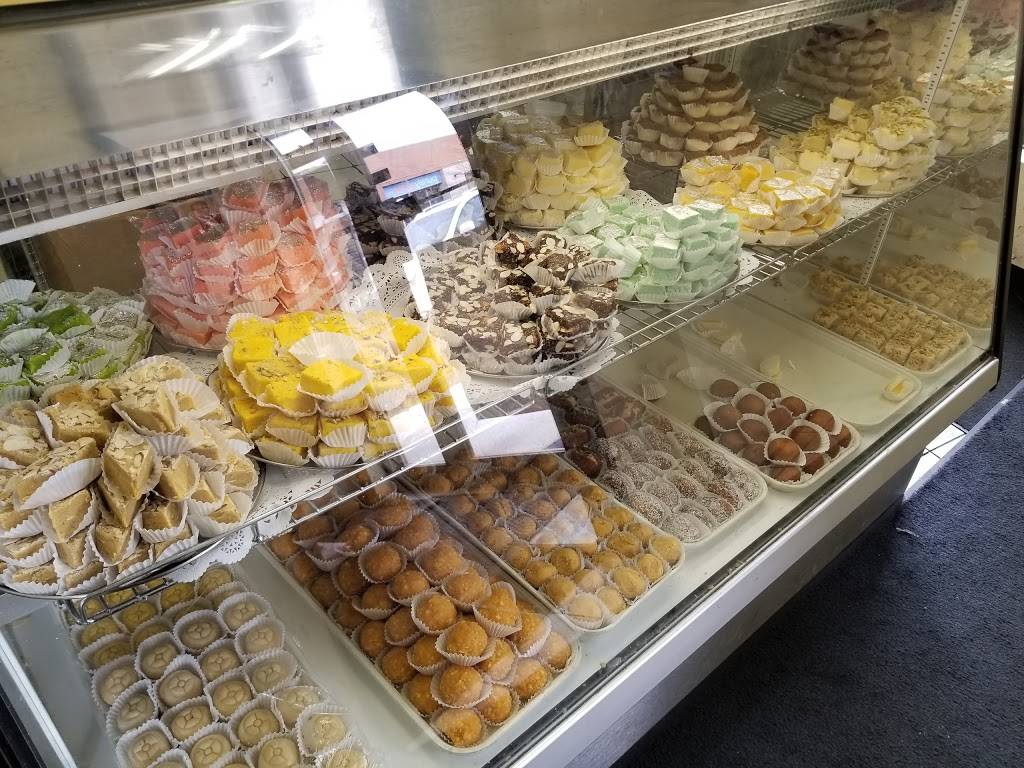 White Gold Sweets | meal takeaway | 3176 Ridgeway Dr #48, Mississauga, ON L5L 5S6, Canada | 9056076776 OR +1 905-607-6776