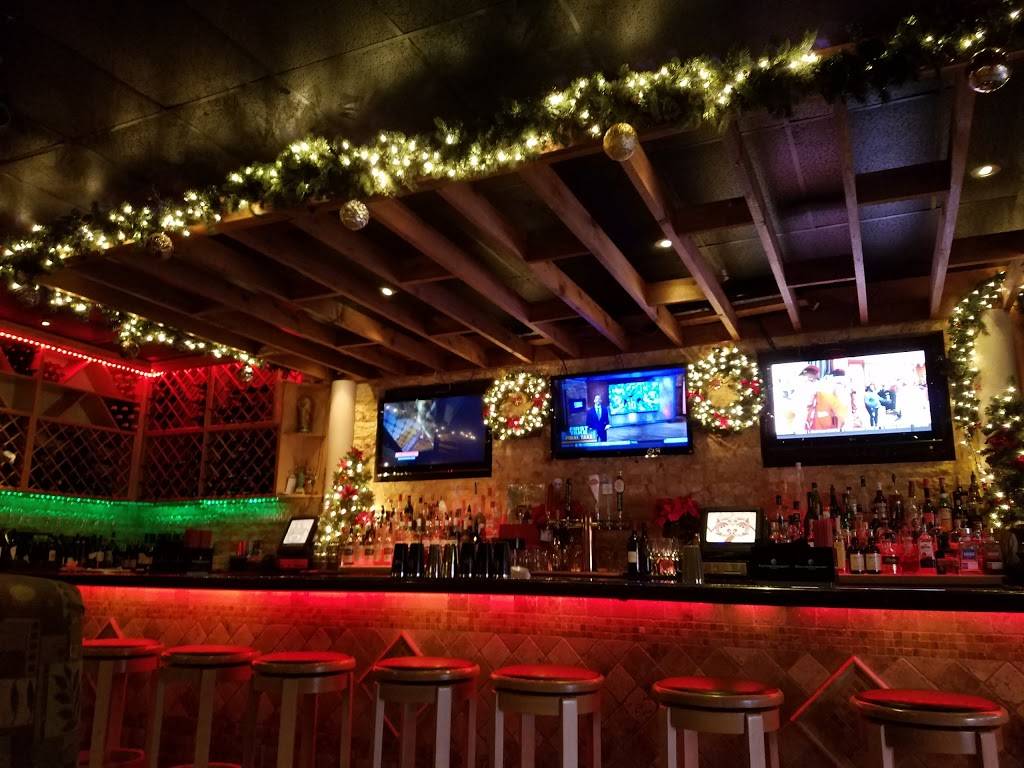 Giovanni Ristorante Italiano | restaurant | Crossroads Market, 5975 Pine Ridge Rd, Naples, FL 34116, USA | 2393539440 OR +1 239-353-9440