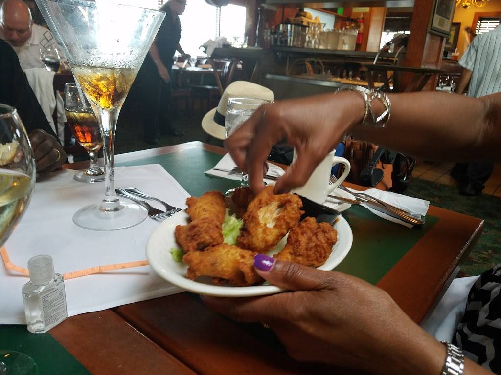 The Masters Restaurant | restaurant | 1775 E Thirteen Mile Rd, Madison Heights, MI 48071, USA | 2485880915 OR +1 248-588-0915