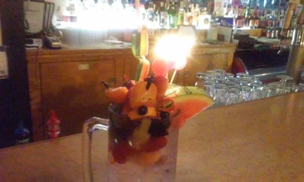 Bombers Bar & Grill | restaurant | 107 4th St, Coleman, MI 48618, USA | 9894656891 OR +1 989-465-6891