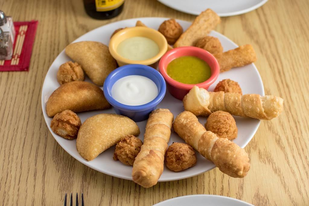 La Taguara | restaurant | 3502 E Washington Ave, Madison, WI 53704, USA | 6087219100 OR +1 608-721-9100