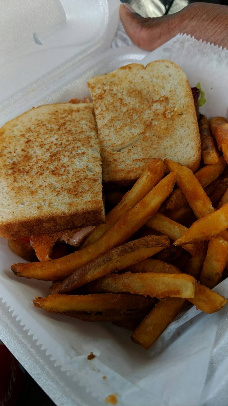 SMACKERS | restaurant | 1525 Airways Blvd, Memphis, TN 38114, USA | 9013082556 OR +1 901-308-2556