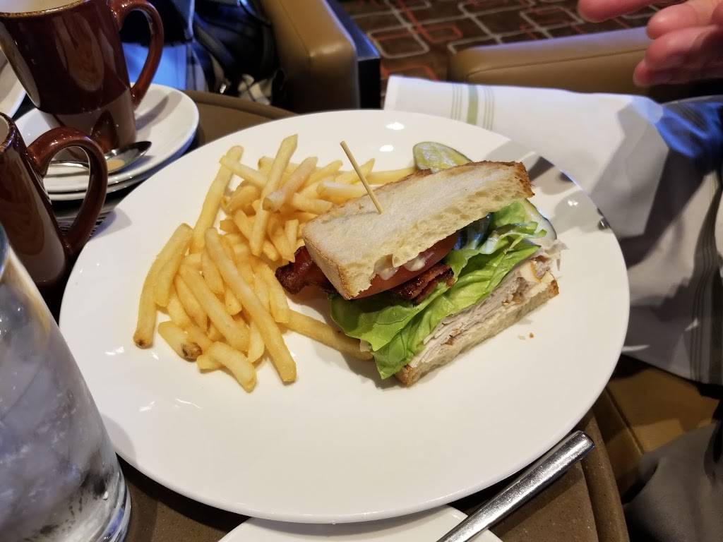 Marina Kitchen | restaurant | 333 W Harbor Dr, San Diego, CA 92101, USA | 6192341500 OR +1 619-234-1500