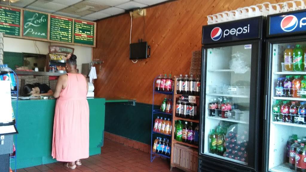 Ledo Pizza | meal takeaway | 9454 Lanham Severn Rd, Lanham, MD 20706, USA | 3015775550 OR +1 301-577-5550