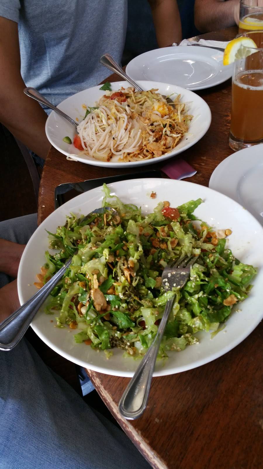 Burma Superstar | restaurant | 1345 Park St, Alameda, CA 94501, USA | 5105226200 OR +1 510-522-6200