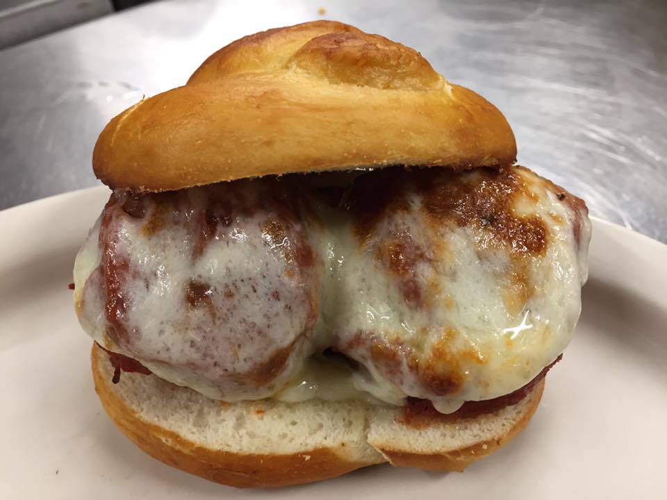 Susquehanna Smokehouse | restaurant | 1115 PA-405, Milton, PA 17847, USA | 5705239751 OR +1 570-523-9751