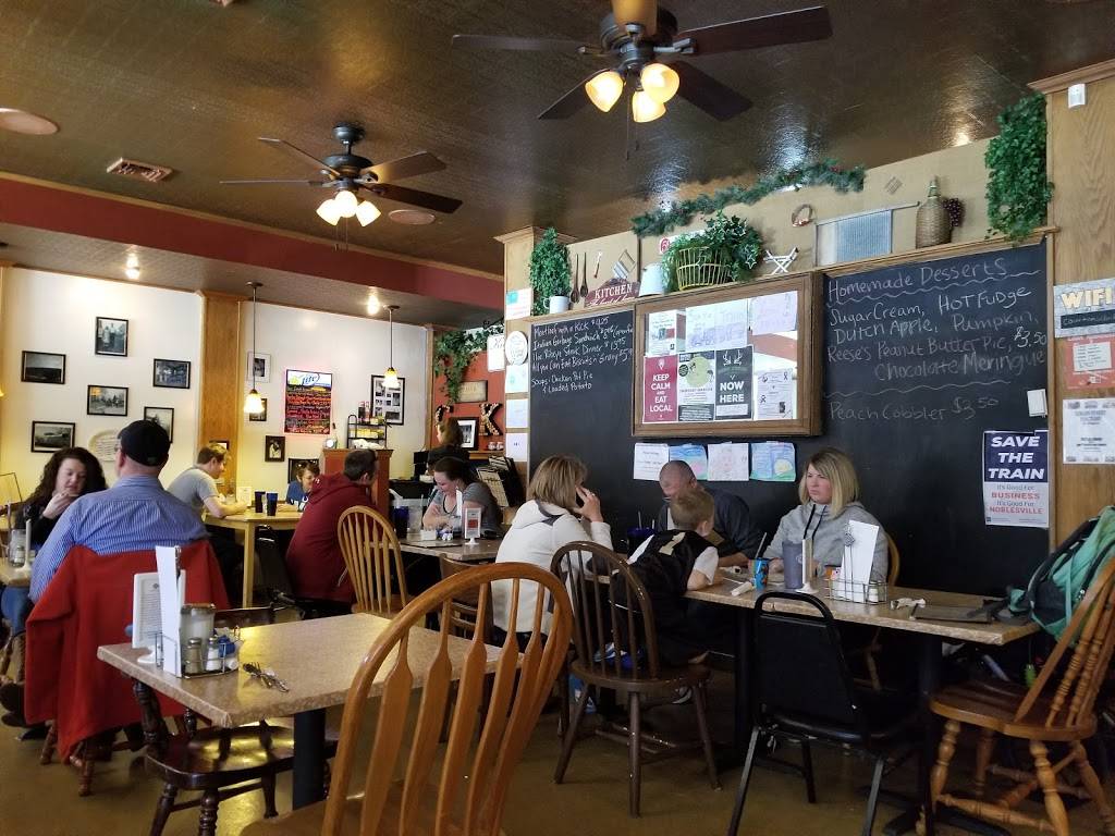 Courtneys Kitchen | restaurant | 654 Logan St, Noblesville, IN 46060, USA | 3177732234 OR +1 317-773-2234