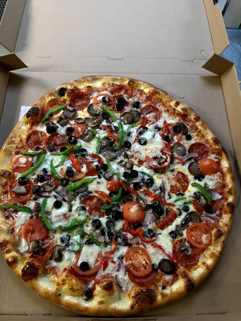 Triple Pizza & Pasta | meal delivery | 5667 Vineland Rd, Orlando, FL 32819, USA | 4073455490 OR +1 407-345-5490