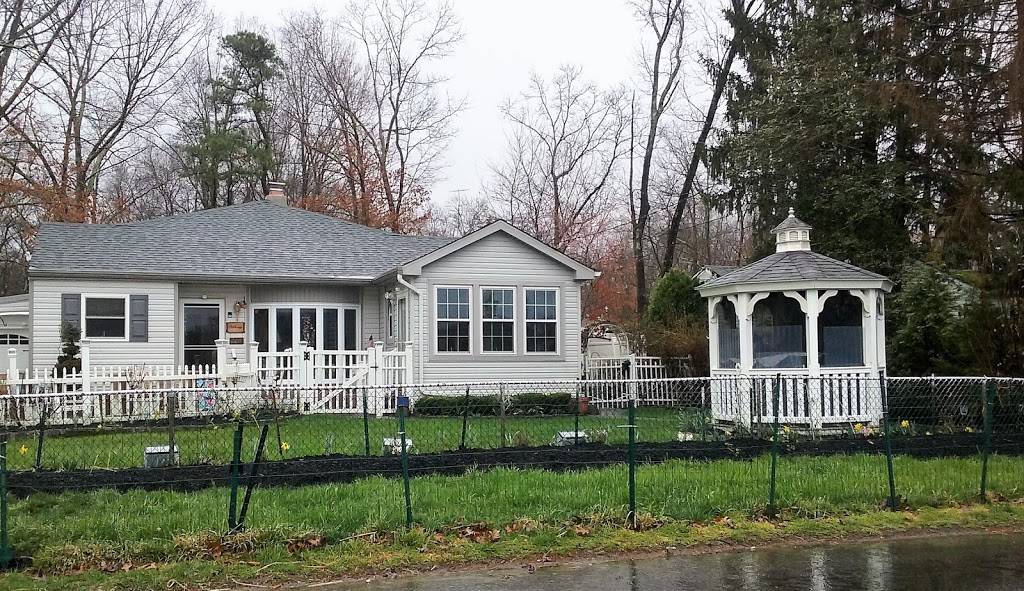 The Shop Pizzeria & Market | restaurant | 4468, 3729 Lakeside Dr, Williamstown, NJ 08094, USA | 8566296629 OR +1 856-629-6629