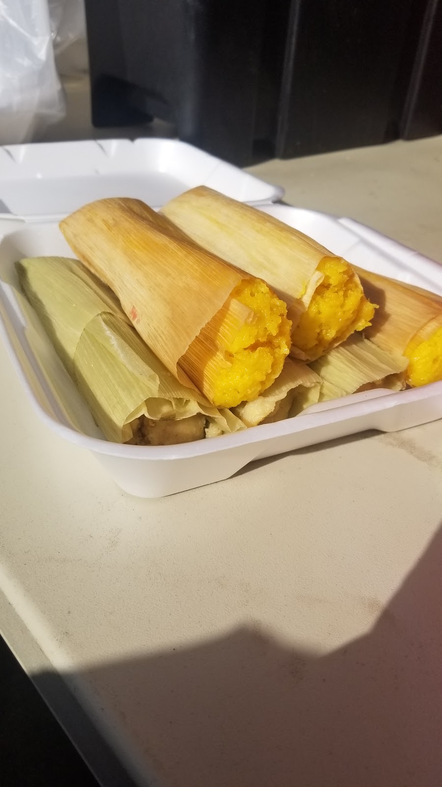 Arias Tamales | restaurant | 151-199 W Pomona St, Santa Ana, CA 92707, USA | 7149096373 OR +1 714-909-6373