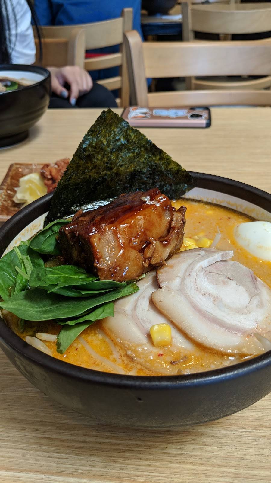 Santa Ramen | restaurant | 1944 S El Camino Real, San Mateo, CA 94403, USA | 6503445918 OR +1 650-344-5918