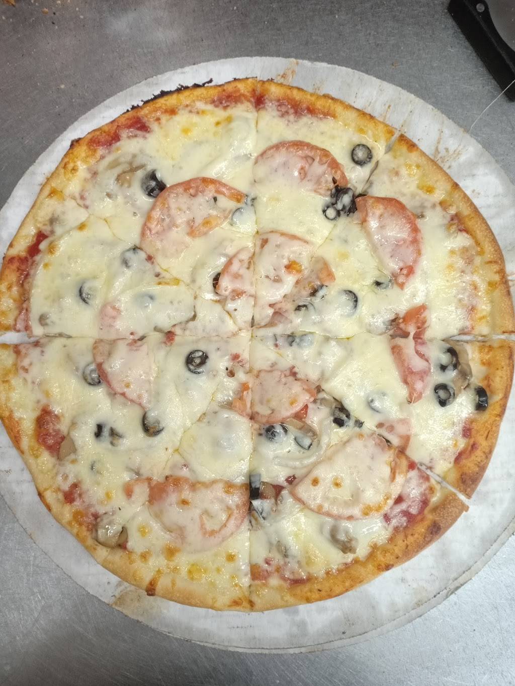 Sophias Pizzeria | restaurant | 128 East W College Ave, Hartsville, SC 29550, USA | 8433324858 OR +1 843-332-4858