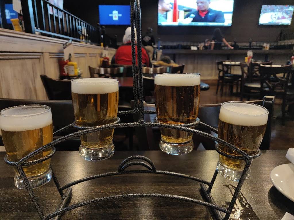 Draft Picks | restaurant | 523 Fairway Dr, Naperville, IL 60563, USA | 6309041111 OR +1 630-904-1111