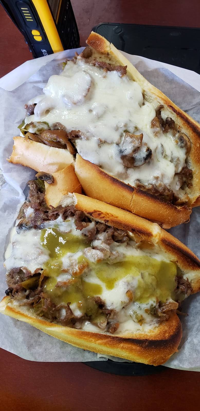 CHI-TOWN Chicago Italian Beef & Hot Dogs | restaurant | 334 E McNab Rd, Pompano Beach, FL 33060, USA | 9549516465 OR +1 954-951-6465