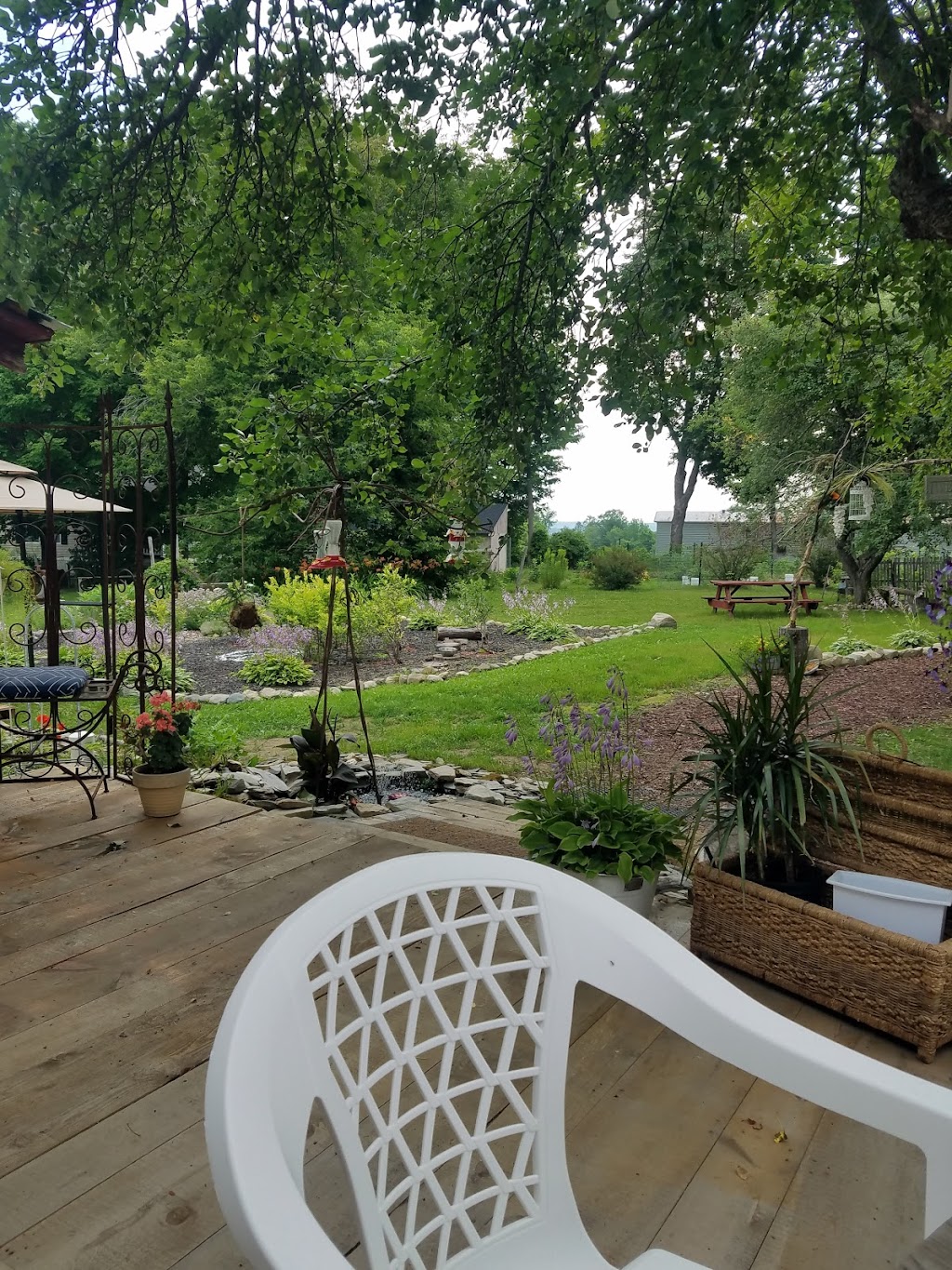 Peace, Love & Waffles | restaurant | 1282 Bangor Rd, Dover-Foxcroft, ME 04426, United States | 2075647700 OR +1 207-564-7700