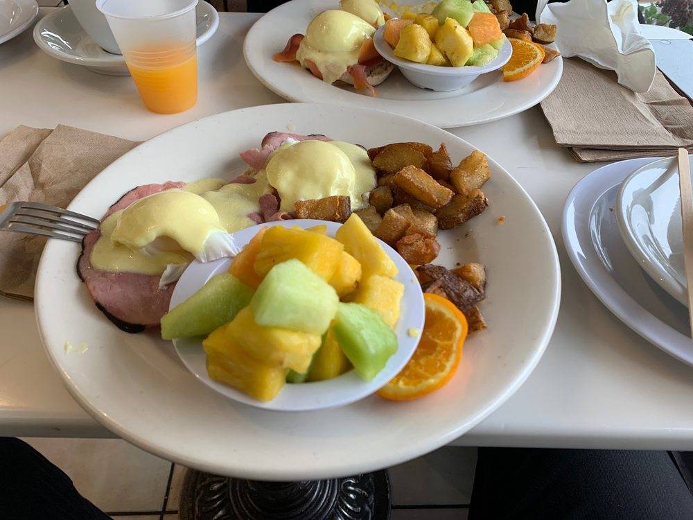 Elysee Bakery | cafe | 1099 Gayley Ave, Los Angeles, CA 90024, USA | 3102086505 OR +1 310-208-6505