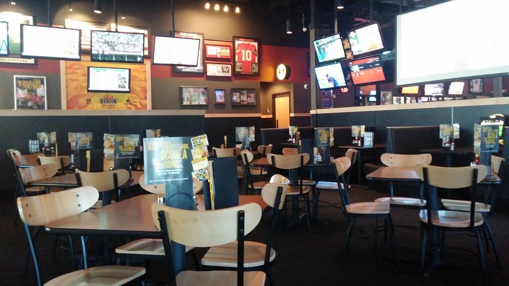 Buffalo Wild Wings | restaurant | 1080 N Bridge St, Chillicothe, OH 45601, USA | 7407799464 OR +1 740-779-9464