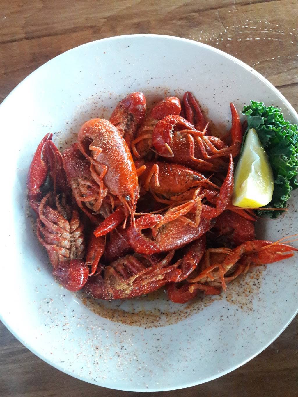 Hurricane Pattys | restaurant | 69 Lewis Blvd, St. Augustine, FL 32084, USA | 9043427338 OR +1 904-342-7338