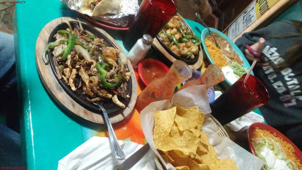 Don Tequillas | restaurant | 430 N Cochran Ave, Charlotte, MI 48813, USA | 5175436484 OR +1 517-543-6484