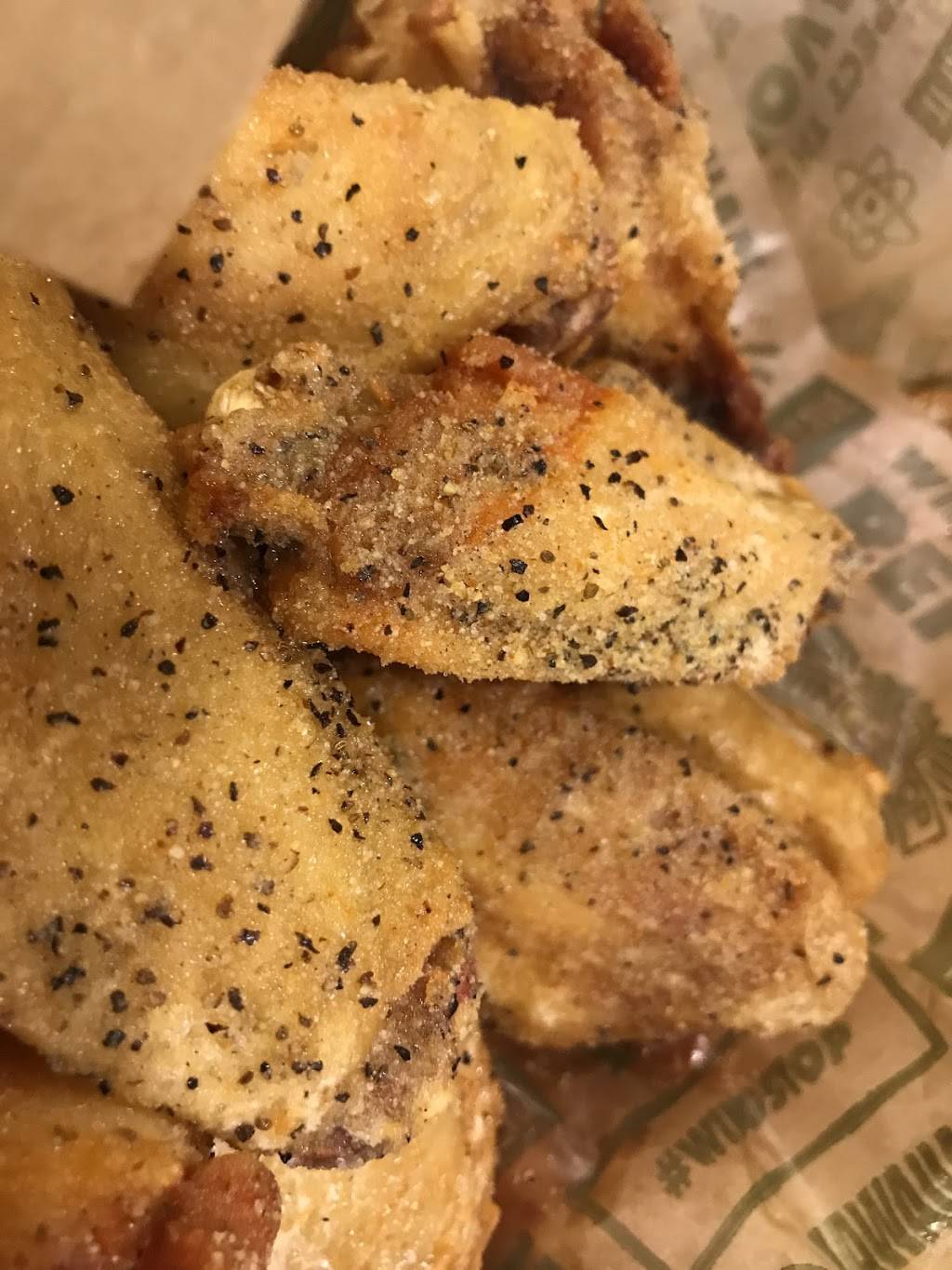 Wingstop | restaurant | 3001 TX-121 Ste 282, Euless, TX 76039, USA | 8172838383 OR +1 817-283-8383