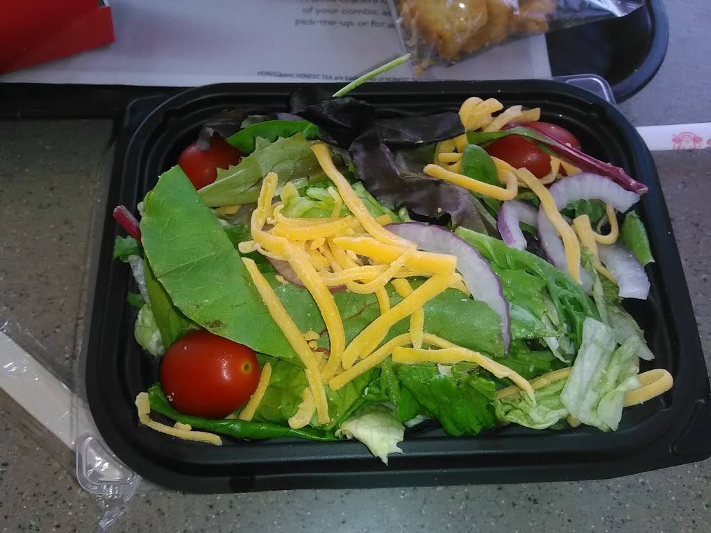 Wendys | restaurant | 2501 N Chester Ave, Bakersfield, CA 93308, USA | 6613932250 OR +1 661-393-2250