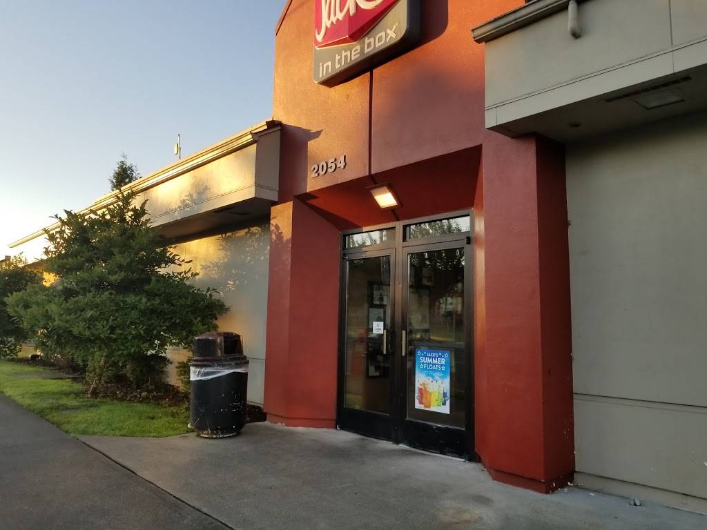 Jack in the Box | restaurant | 2054 6th Ave, Tacoma, WA 98403, USA | 2535978974 OR +1 253-597-8974