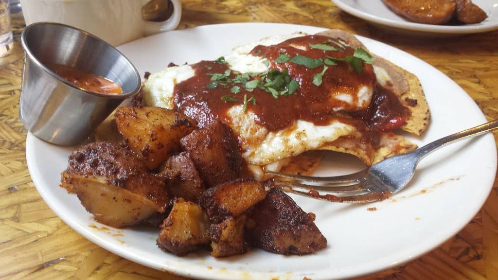 Loco Pez | restaurant | 2401 E Norris St, Philadelphia, PA 19125, USA | 2678868061 OR +1 267-886-8061