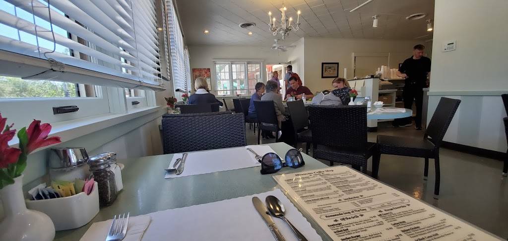 Montecito Coffee Shop | restaurant | 1498 E Valley Rd, Santa Barbara, CA 93108, USA | 8059696250 OR +1 805-969-6250