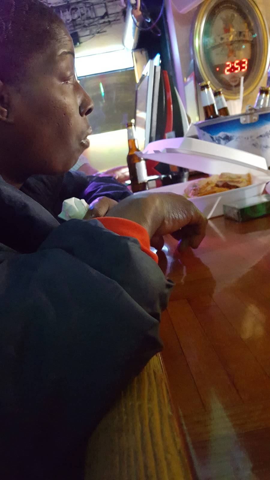 Norms Daiquiris & Grill | restaurant | 303 N Canal Blvd, Thibodaux, LA 70301, USA | 9854465393 OR +1 985-446-5393