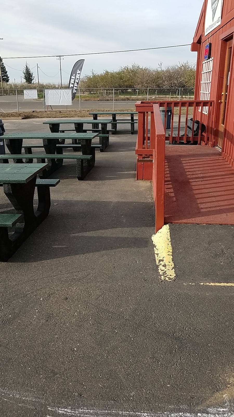 The Tri-Tipery | restaurant | Seidner Rd, Escalon, CA 95320, USA | 2096206042 OR +1 209-620-6042