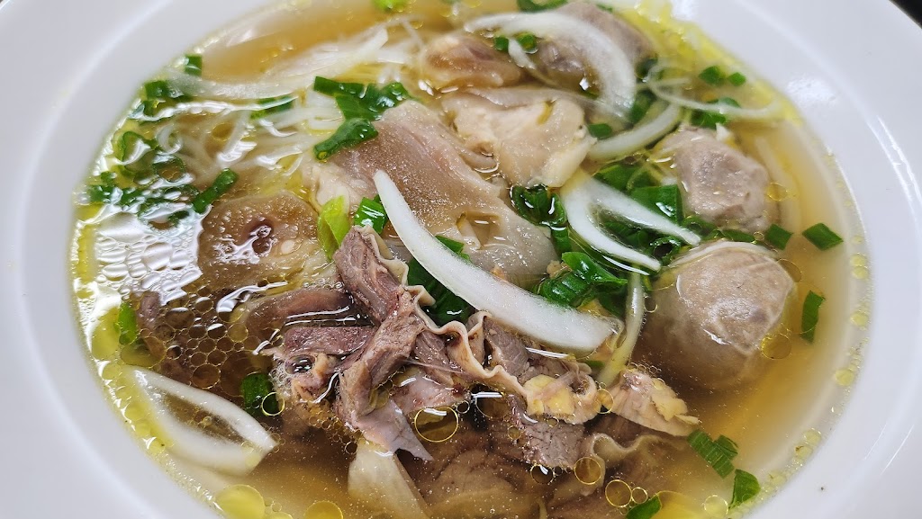 Pho Vy | restaurant | 2040 Columbus Pkwy, Benicia, CA 94510, USA | 7077471688 OR +1 707-747-1688