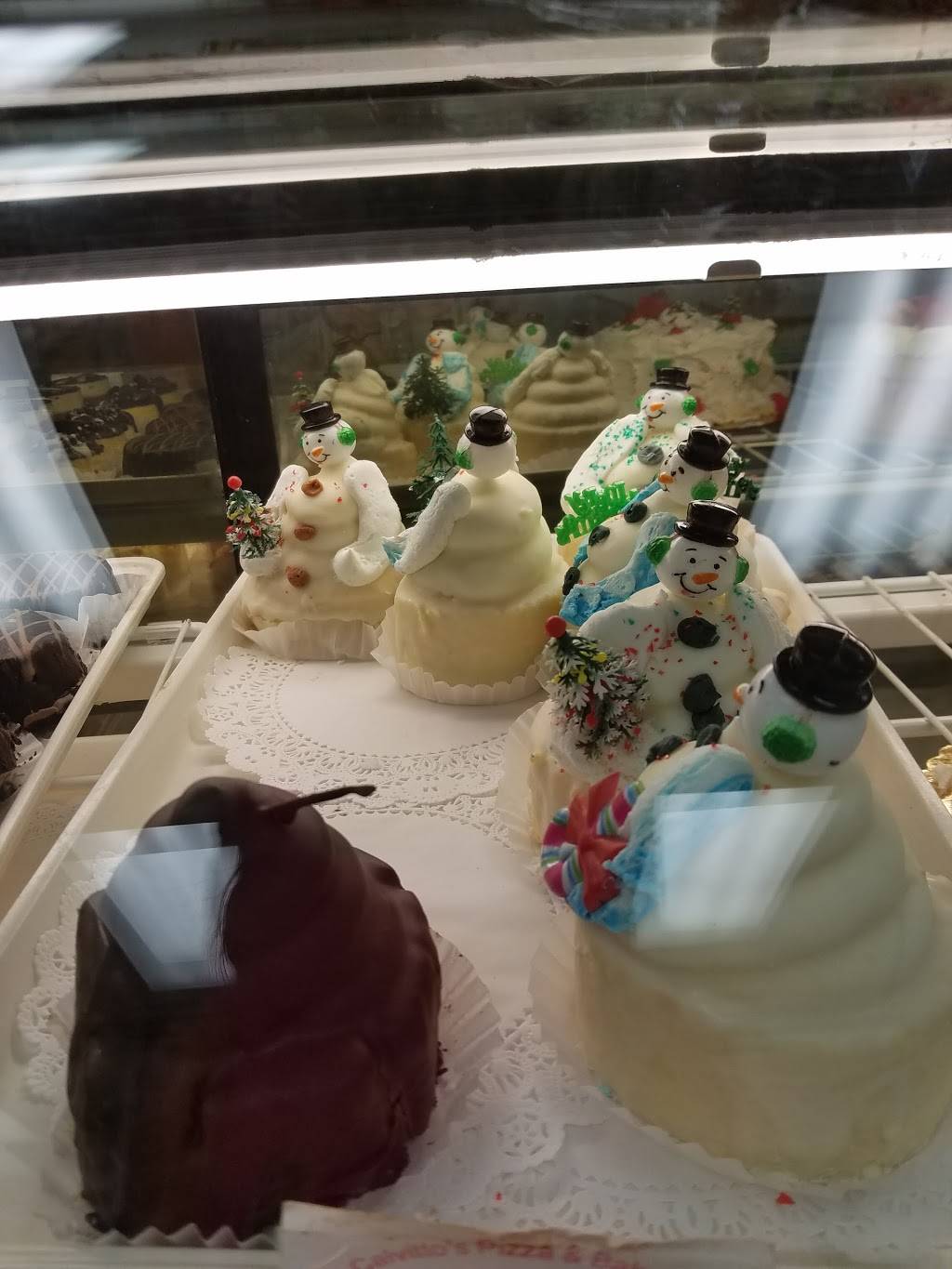 Calvittos Pizza & Bakery | bakery | 285 Park Ave, Cranston, RI 02905, USA | 4019418863 OR +1 401-941-8863