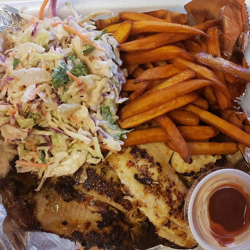 The Last Taino | restaurant | 206 E Main St, Wallace, NC 28466, USA | 9106850472 OR +1 910-685-0472