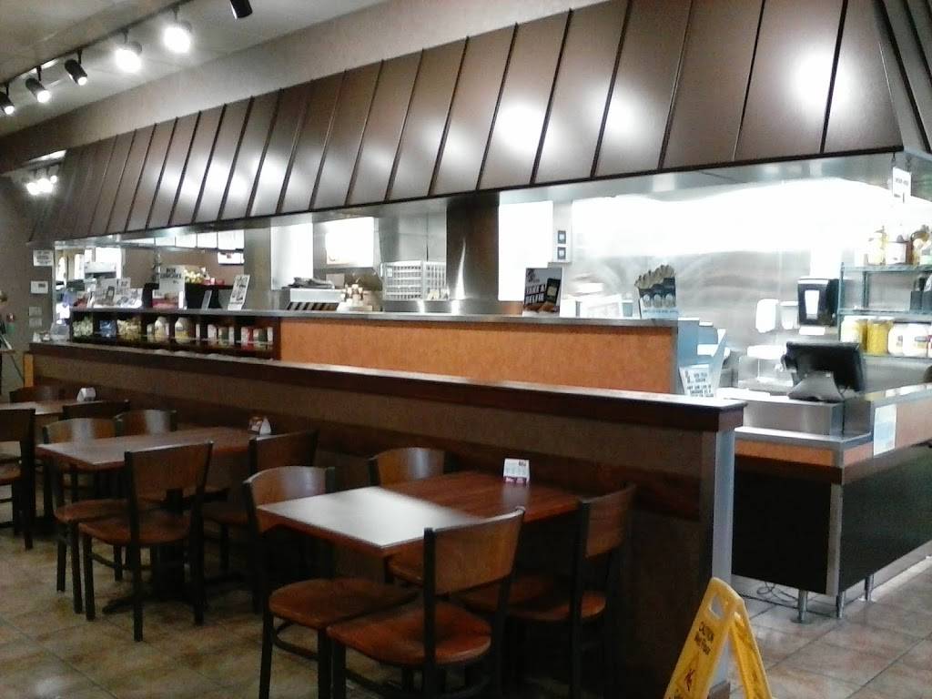 Penn Station East Coast Subs | restaurant | 651 Carlyle Ave, Belleville, IL 62221, USA | 6182777786 OR +1 618-277-7786