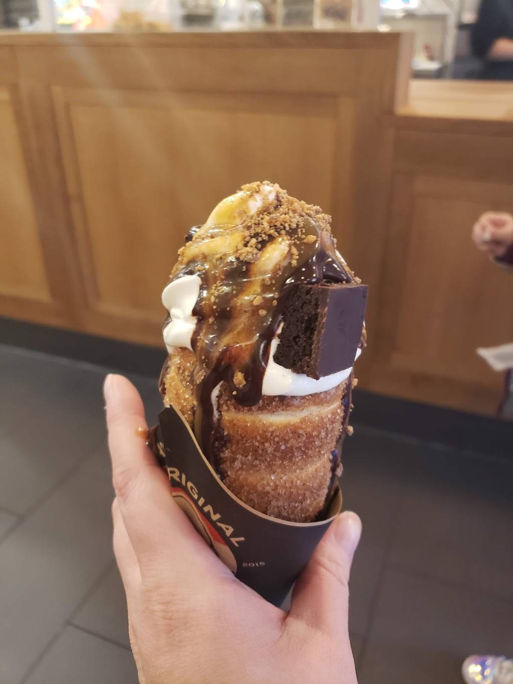 Lazeez Shawarma | restaurant | 85 Lakeshore Rd E, Mississauga, ON L5G 1C9, Canada | 9059906444 OR +1 905-990-6444