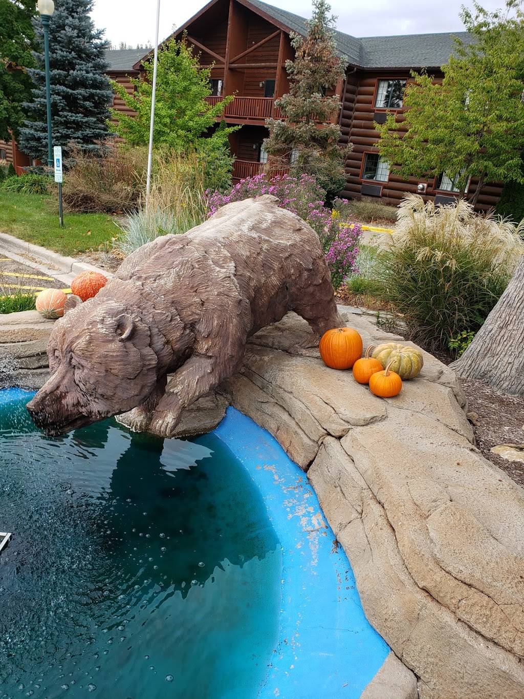 Grizzly Jack’s Grand Bear Resort | restaurant | 2643 Il Rt 178 Grand Bear, North Utica, IL 61373, USA | 8663993866 OR +1 866-399-3866