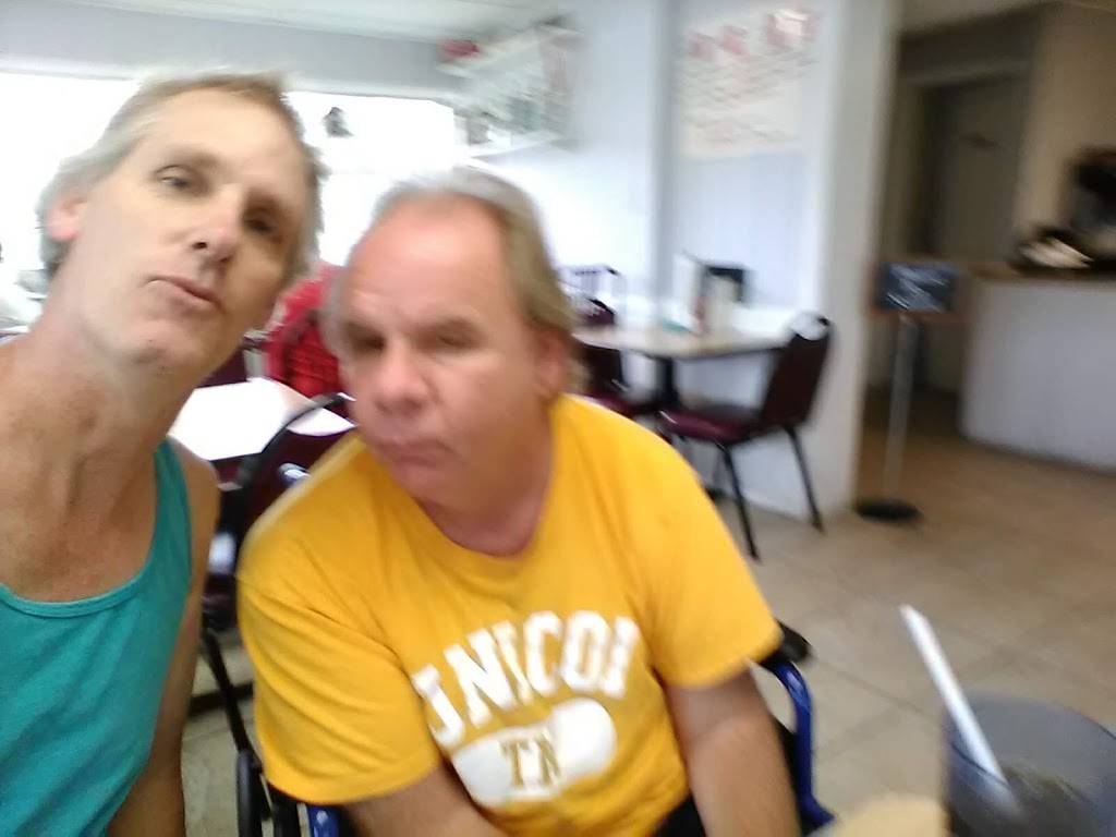 GREGS RBI DINER | restaurant | IN-236, Middletown, IN 47356, USA | 7653549490 OR +1 765-354-9490