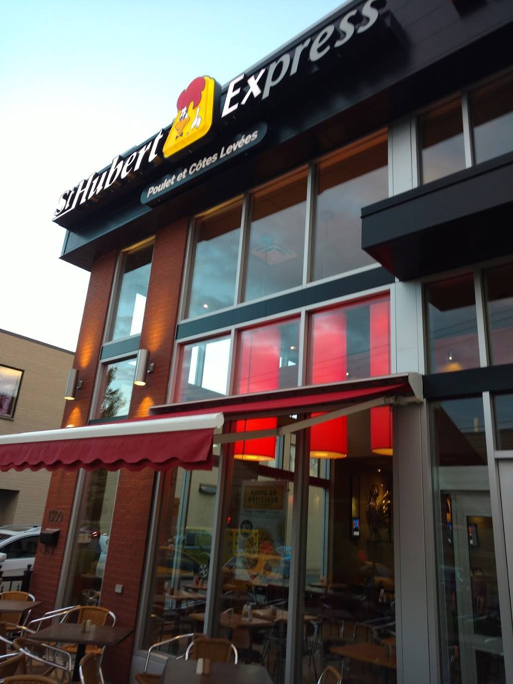 St-Hubert Express | restaurant | 1300 Boulevard Marcel-Laurin, Ville St-Laurent, QC H4R 1J9, Canada | 5143855555 OR +1 514-385-5555