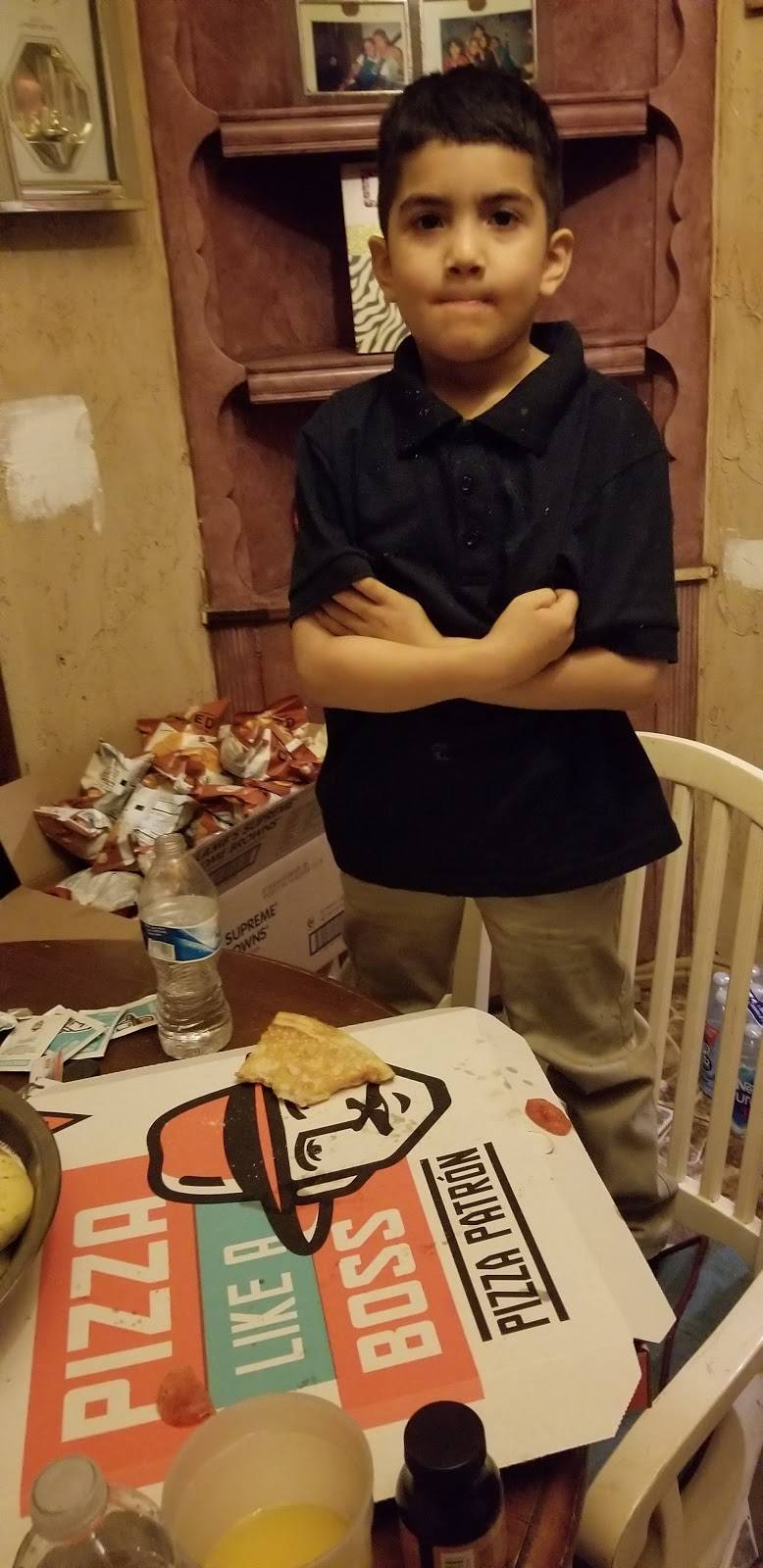 Pizza Patron | meal takeaway | 2943 S Buckner Blvd #500, Dallas, TX 75227, USA | 2143887511 OR +1 214-388-7511