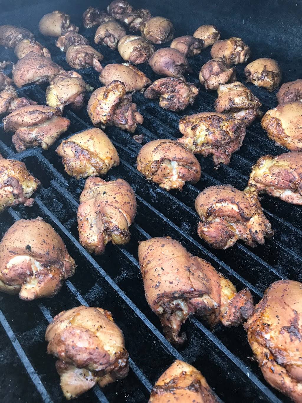 Smoke & Donuts BBQ | restaurant | 2545 Coolidge Ave, Orlando, FL 32804, USA | 3213527070 OR +1 321-352-7070