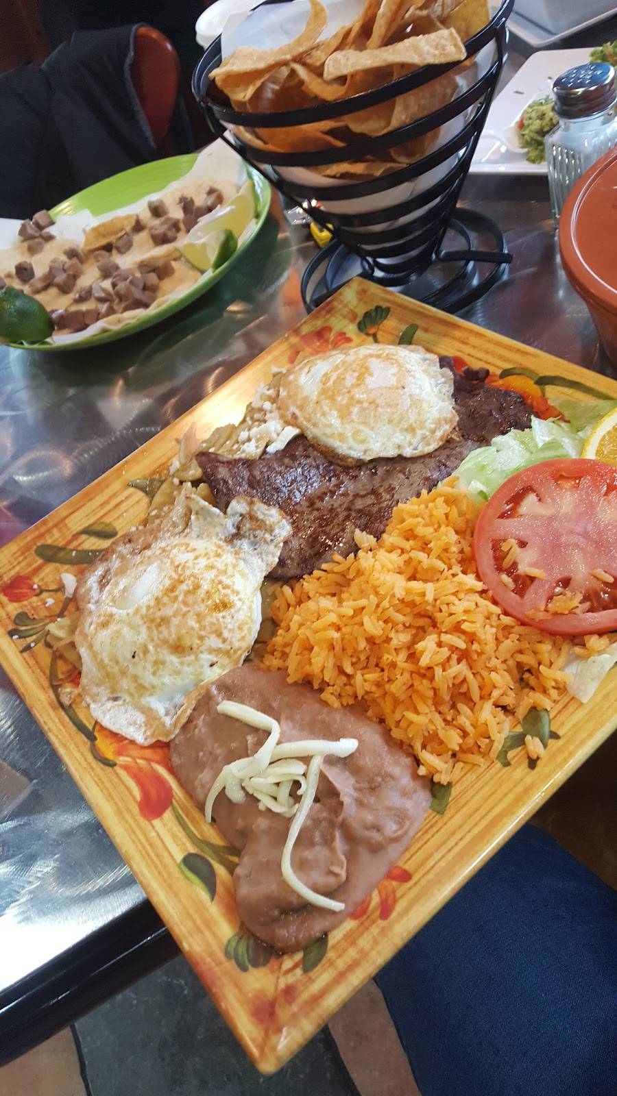 Chips & Salsa Taquerías y Mariscos | restaurant | 14235 S Western Ave, Blue Island, IL 60406, USA | 7082391155 OR +1 708-239-1155