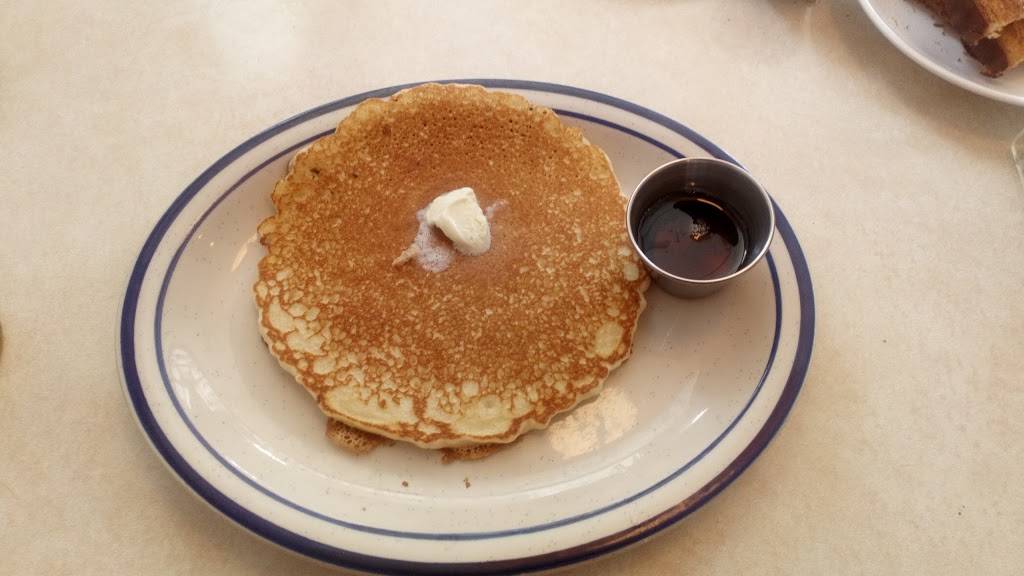 Hugos Restaurant | restaurant | 1049 Casitas Pass Rd, Carpinteria, CA 93013, USA | 8055662134 OR +1 805-566-2134