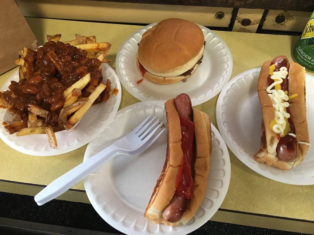 Gilleys Diner | restaurant | 175 Fleet St, Portsmouth, NH 03801, USA | 6034316343 OR +1 603-431-6343